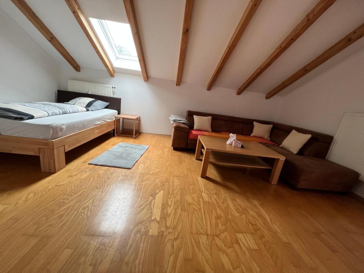 D&R Appartement Bei Rosenheim Buitenkant foto