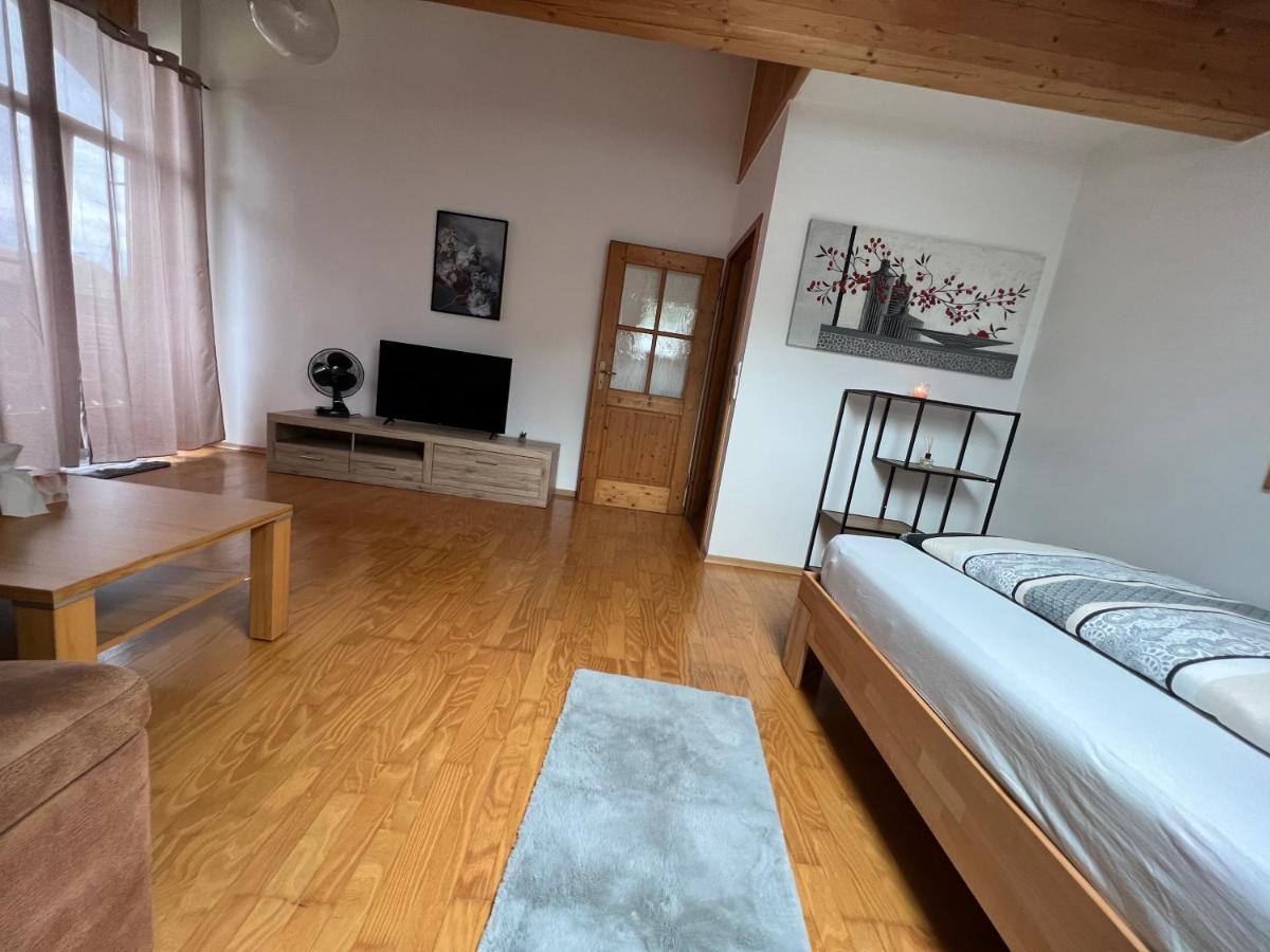D&R Appartement Bei Rosenheim Buitenkant foto