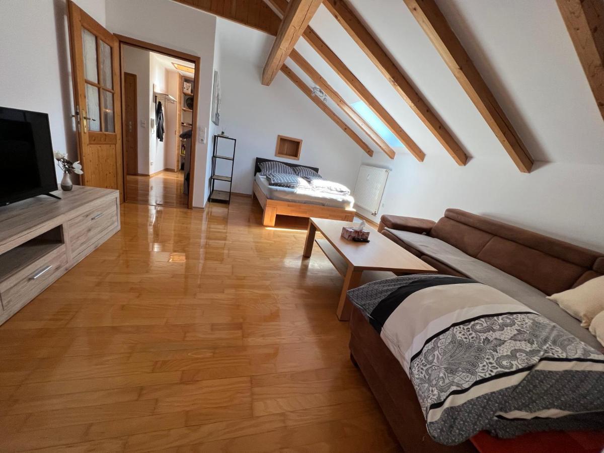 D&R Appartement Bei Rosenheim Buitenkant foto